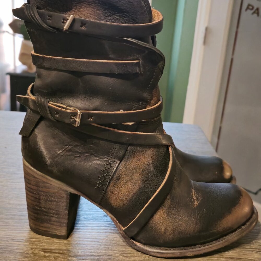 Freebird Baker Womens Size 12 medium